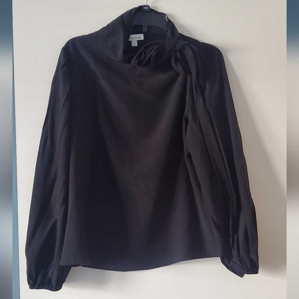 Prologue Black Blouse with Tie Neck detail and balloon sleeves. Size S. New